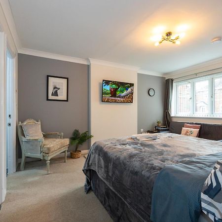 Airstays Apartment Уидъншоо Екстериор снимка